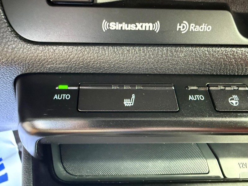 Lexus UX Vehicle Image 18