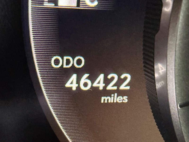 Lexus UX Vehicle Image 26