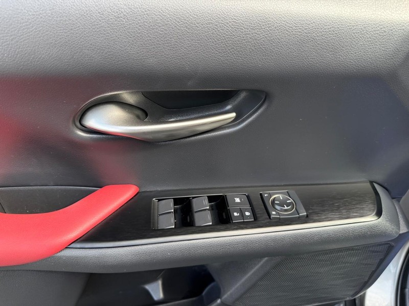 Lexus UX Vehicle Image 27