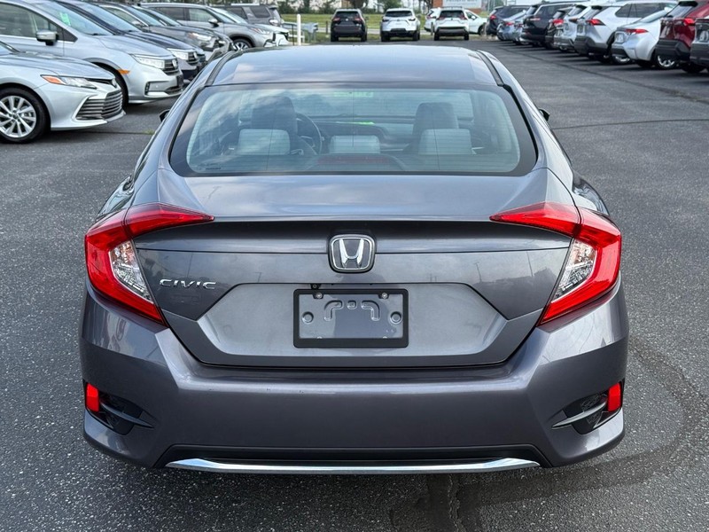 Honda Civic Sedan Vehicle Full-screen Gallery Image 04