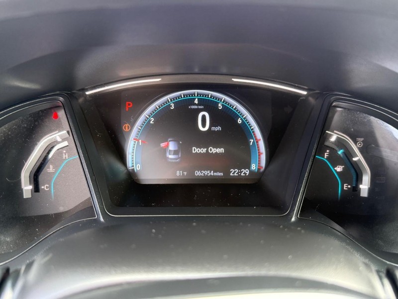 Honda Civic Sedan Vehicle Full-screen Gallery Image 19