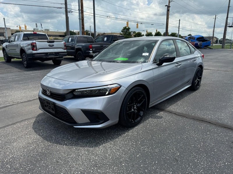 Honda Civic Sedan Vehicle Full-screen Gallery Image 09