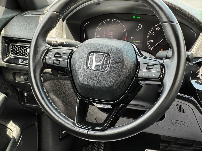 Honda Civic Sedan Vehicle Full-screen Gallery Image 13