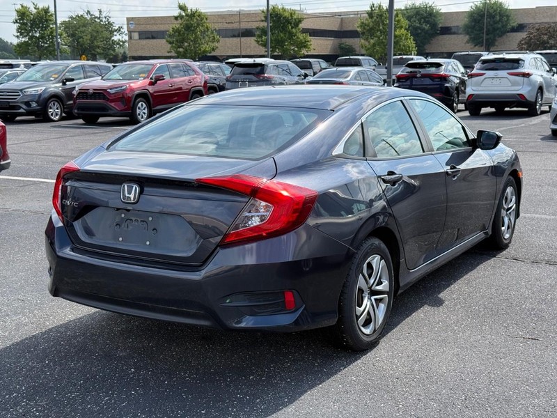 Honda Civic Sedan Vehicle Image 04