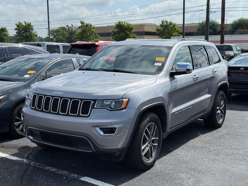 Jeep Grand Cherokee Vehicle Image 02