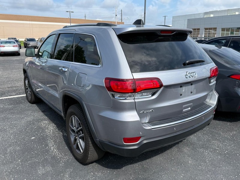 Jeep Grand Cherokee Vehicle Image 03