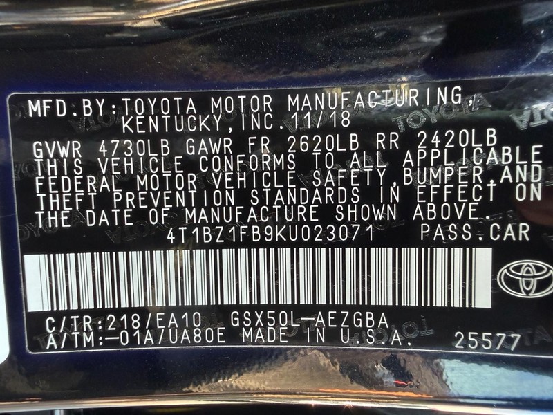 Toyota Avalon Vehicle Full-screen Gallery Image 27