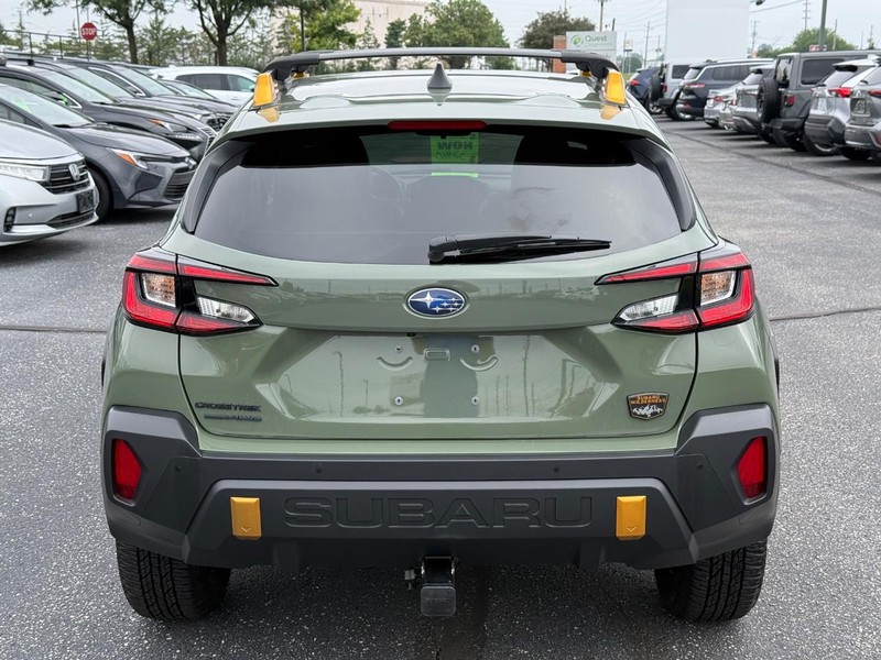 Subaru Crosstrek Vehicle Image 04