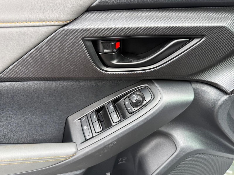 Subaru Crosstrek Vehicle Image 25