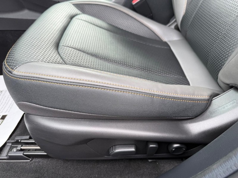 Subaru Crosstrek Vehicle Image 26