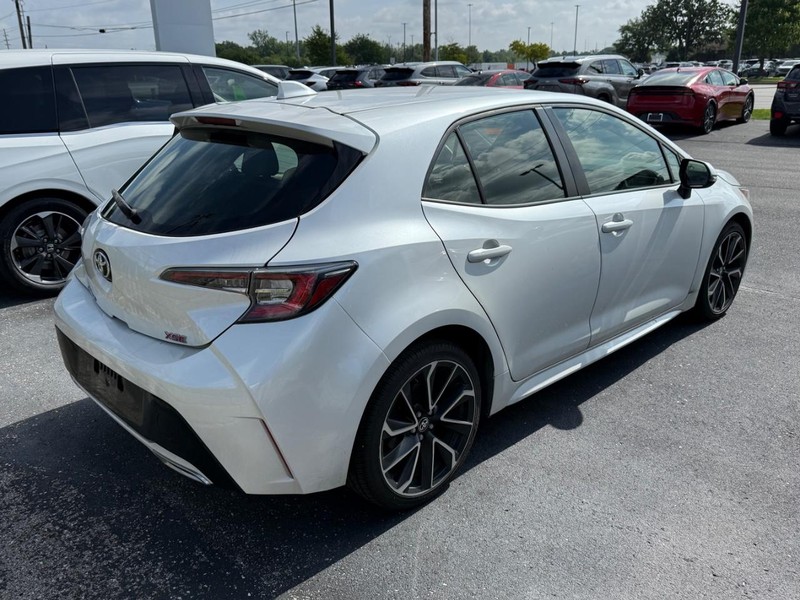 Toyota Corolla Hatchback Vehicle Image 04