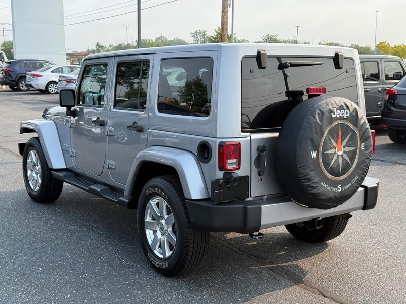 Jeep Wrangler Unlimited Vehicle Image 05