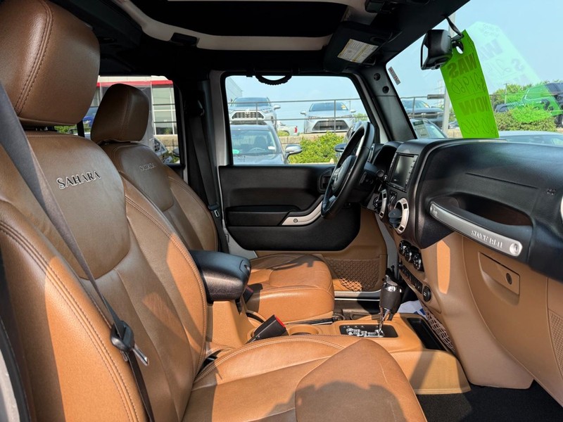 Jeep Wrangler Unlimited Vehicle Image 10