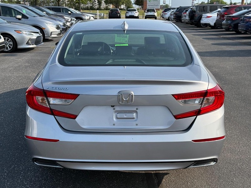 Honda Accord Sedan Vehicle Full-screen Gallery Image 04