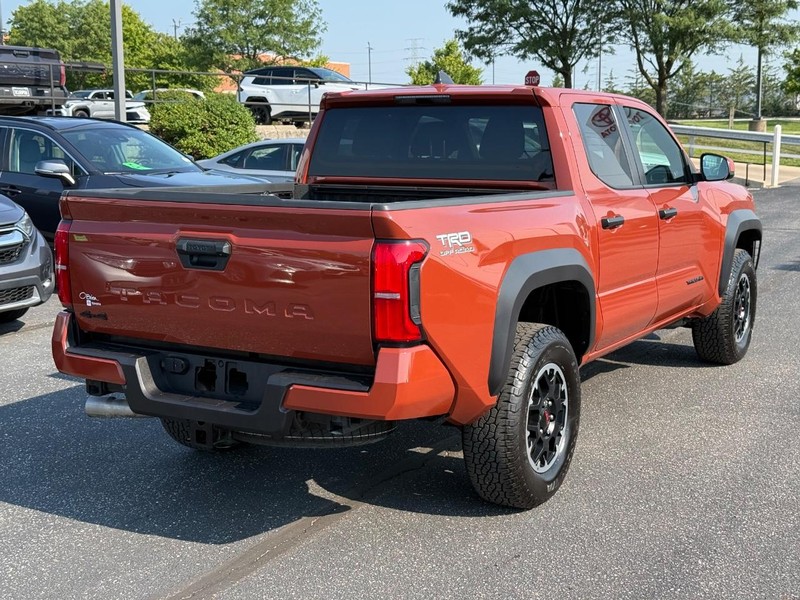 Toyota Tacoma 4WD Vehicle Image 03