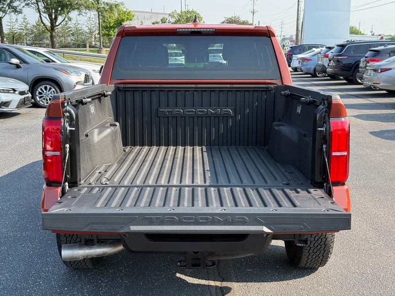 Toyota Tacoma 4WD Vehicle Image 07