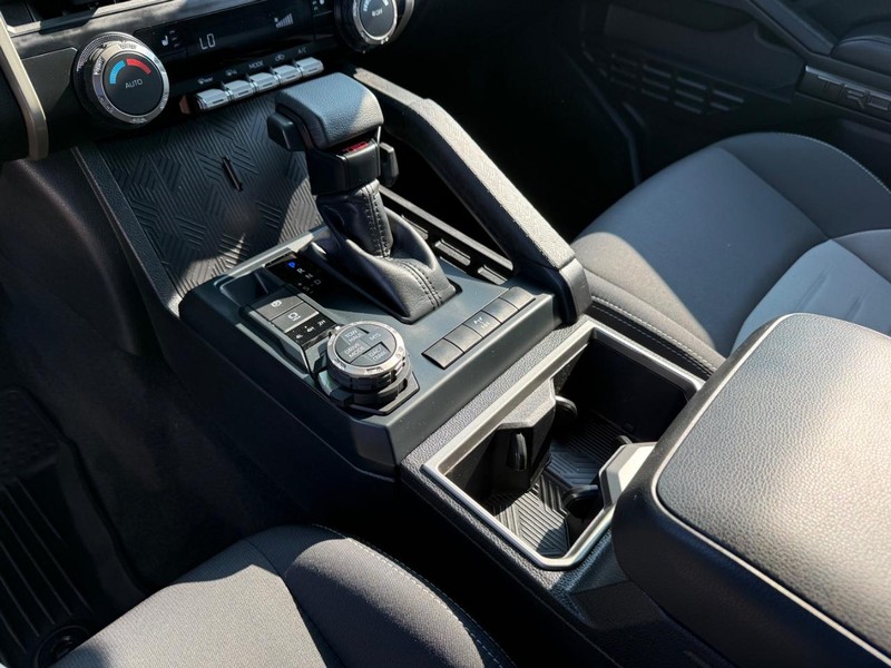 Toyota Tacoma 4WD Vehicle Image 20