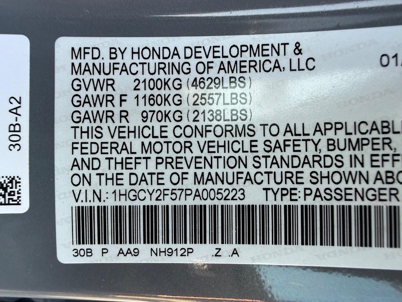 Honda Accord Hybrid Vehicle Full-screen Gallery Image 27
