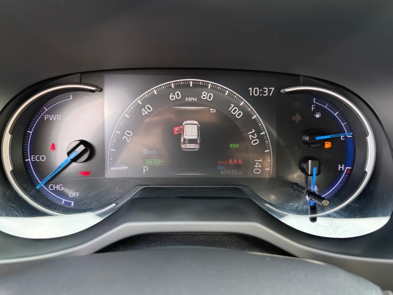 Toyota RAV4 Vehicle Image 25