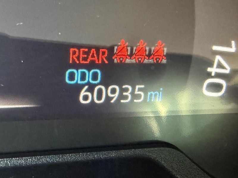 Toyota RAV4 Vehicle Image 26