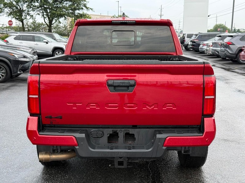 Toyota Tacoma 4WD Vehicle Image 04