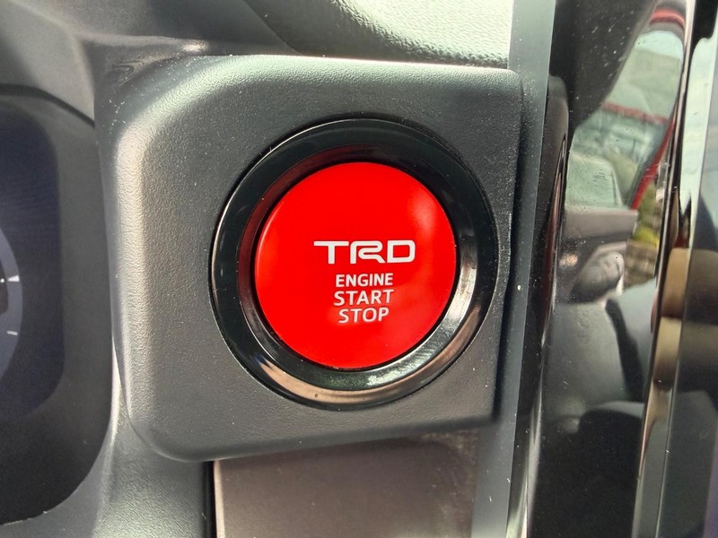 Toyota Tacoma 4WD Vehicle Image 16