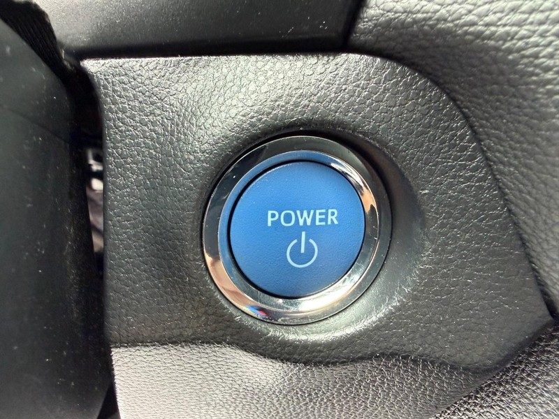 Toyota RAV4 Vehicle Image 17