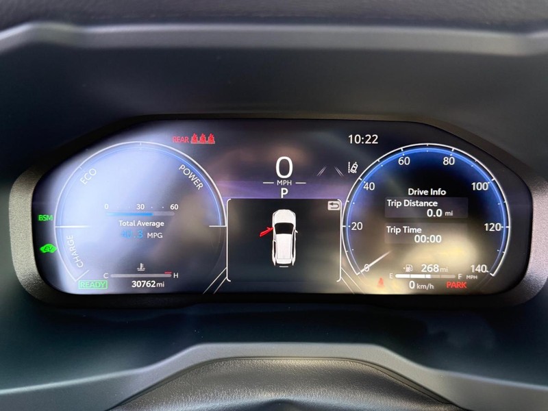 Toyota RAV4 Vehicle Image 25