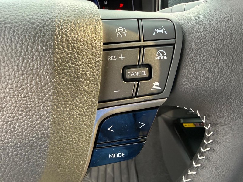 Toyota Camry Vehicle Image 14