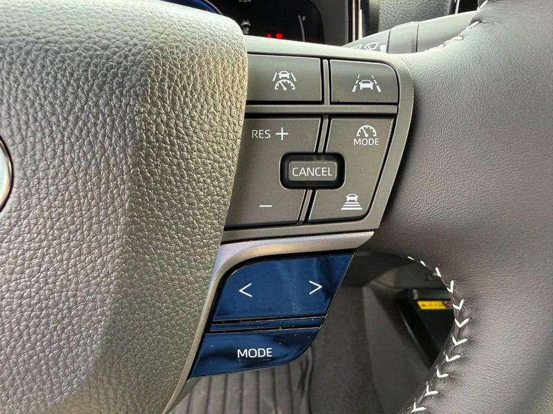 Toyota Camry Vehicle Image 14