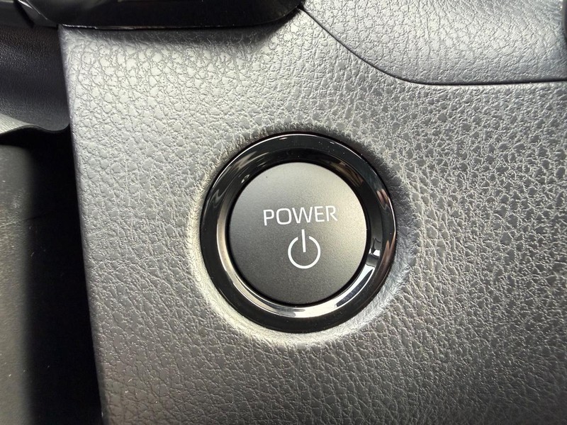 Toyota Camry Vehicle Image 15