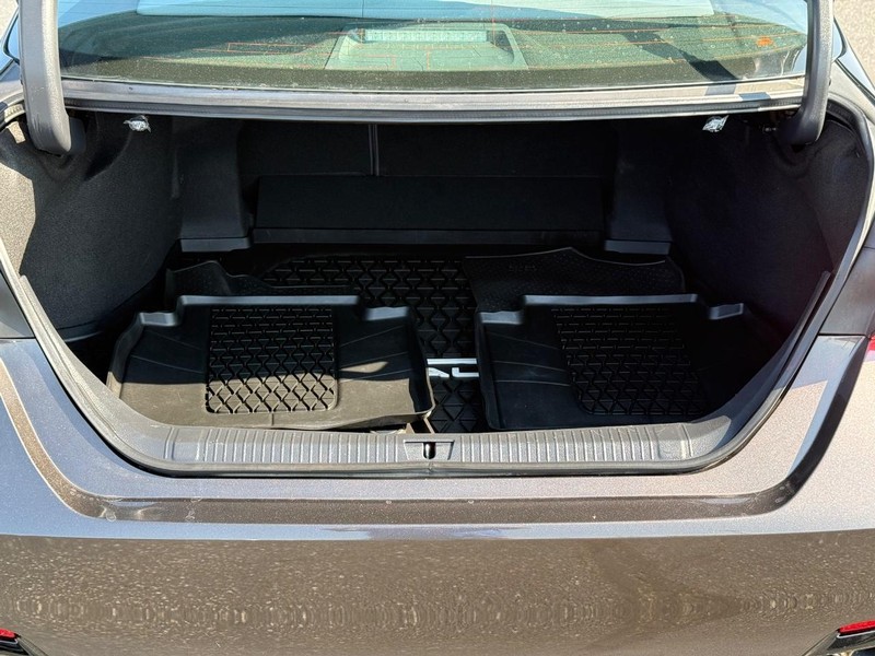 Toyota Avalon Vehicle Image 07