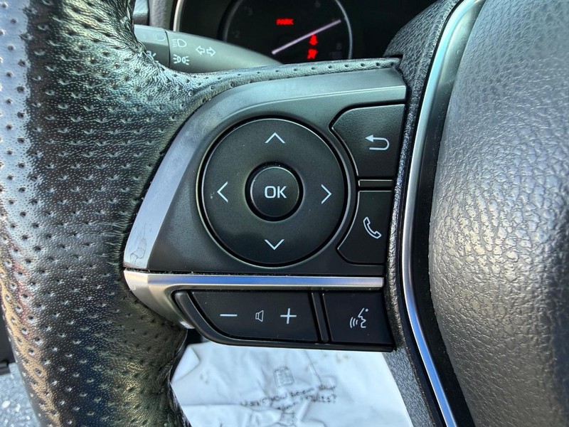 Toyota Avalon Vehicle Image 14
