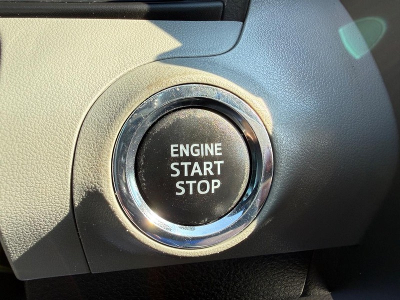 Toyota Avalon Vehicle Image 16