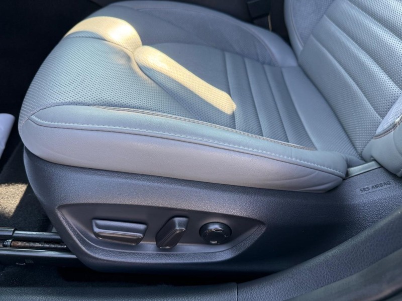 Toyota Avalon Vehicle Image 26