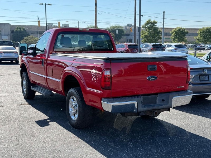 Ford Super Duty F-250 SRW Vehicle Image 03