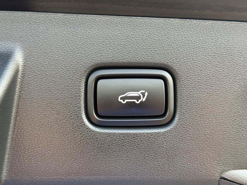 Hyundai Tucson Hybrid Vehicle Image 08