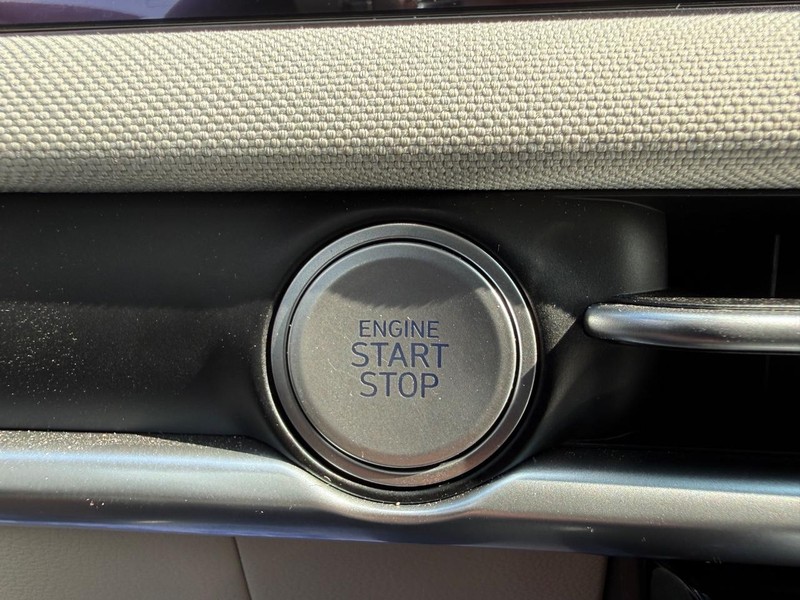 Hyundai Tucson Hybrid Vehicle Image 17