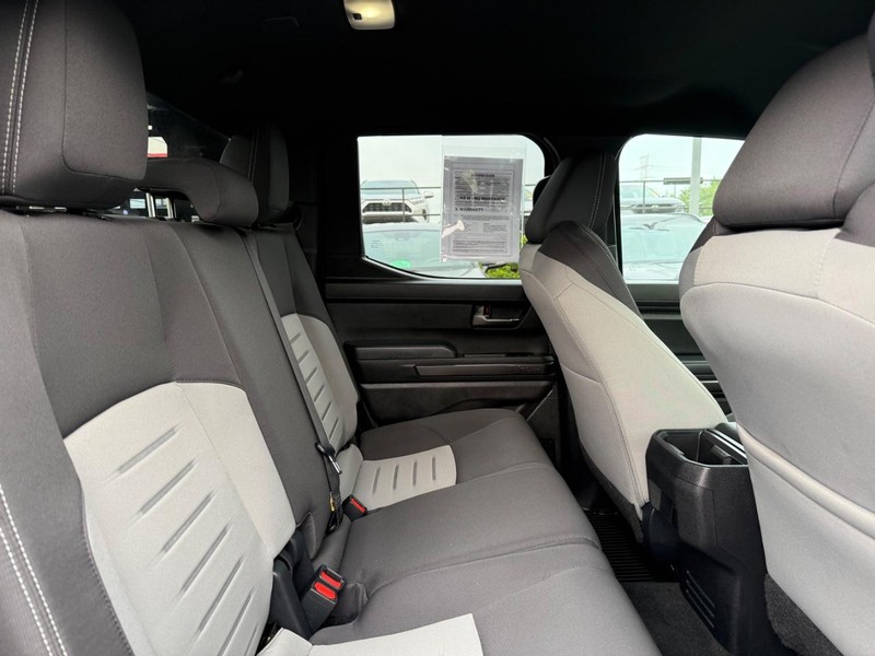 Toyota Tacoma 4WD Vehicle Image 10