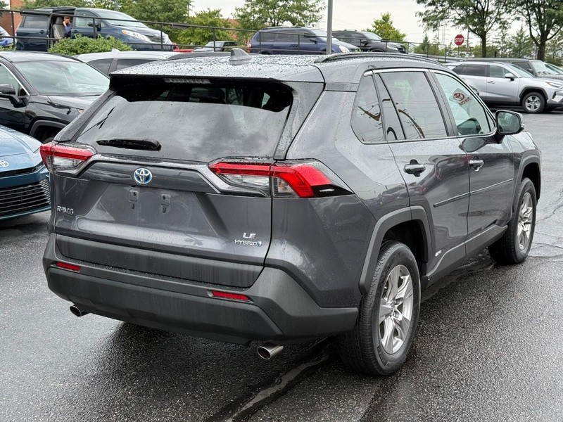 Toyota RAV4 Vehicle Image 03