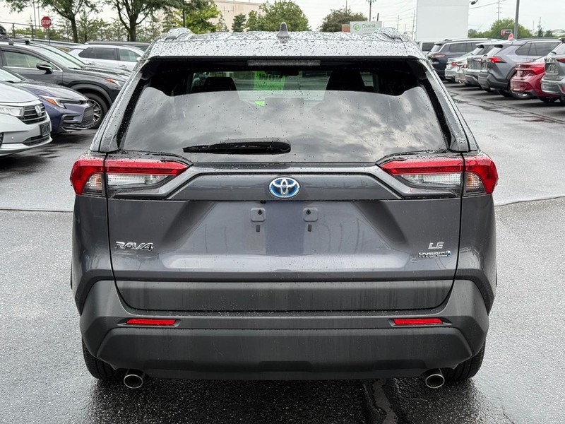 Toyota RAV4 Vehicle Image 04