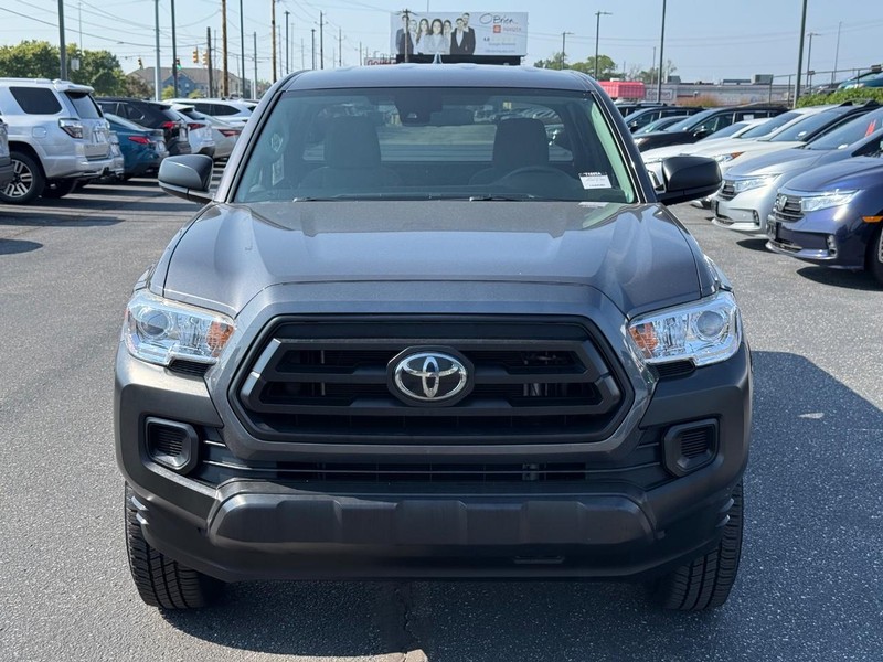 Toyota Tacoma 2WD Vehicle Image 09