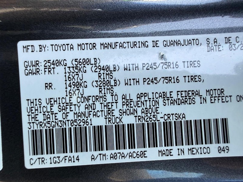 Toyota Tacoma 2WD Vehicle Image 24