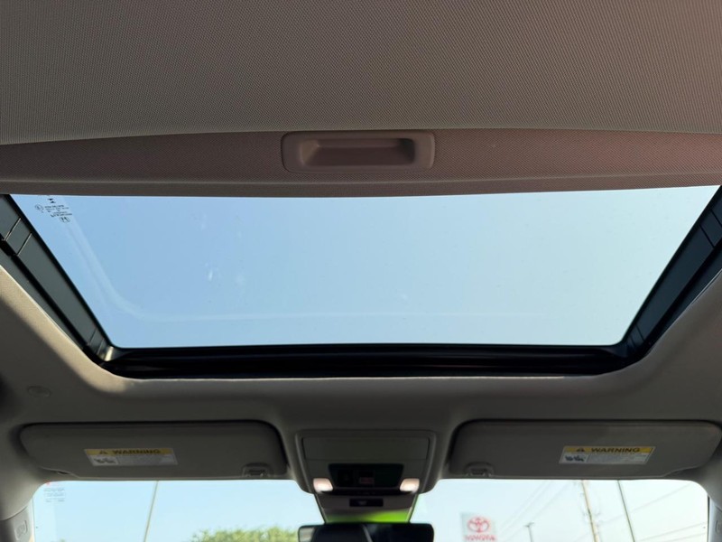 Honda Accord Hybrid Vehicle Image 11