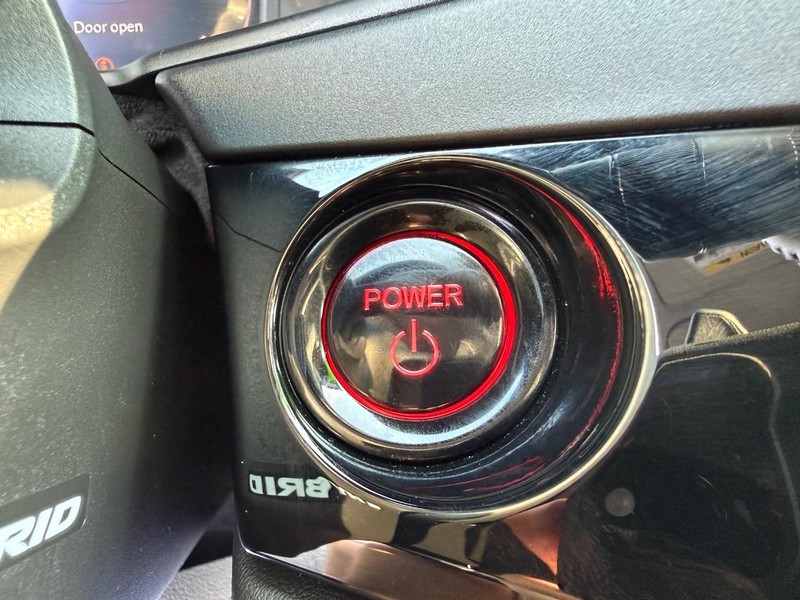 Honda Accord Hybrid Vehicle Image 16