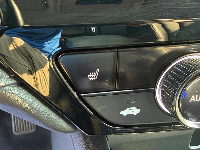Honda Accord Hybrid Vehicle Image 17