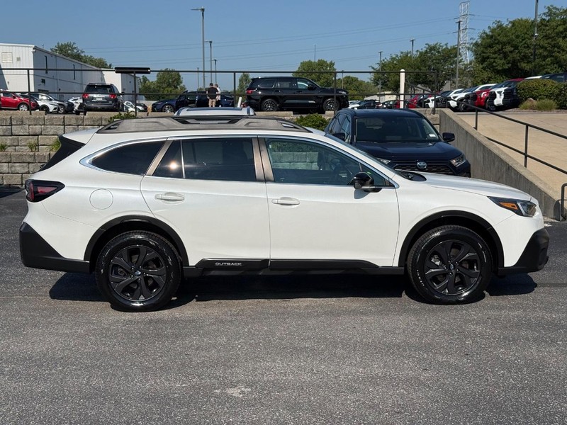 Subaru Outback Vehicle Image 02