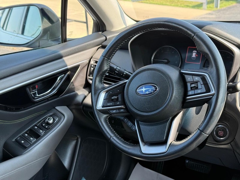 Subaru Outback Vehicle Image 13