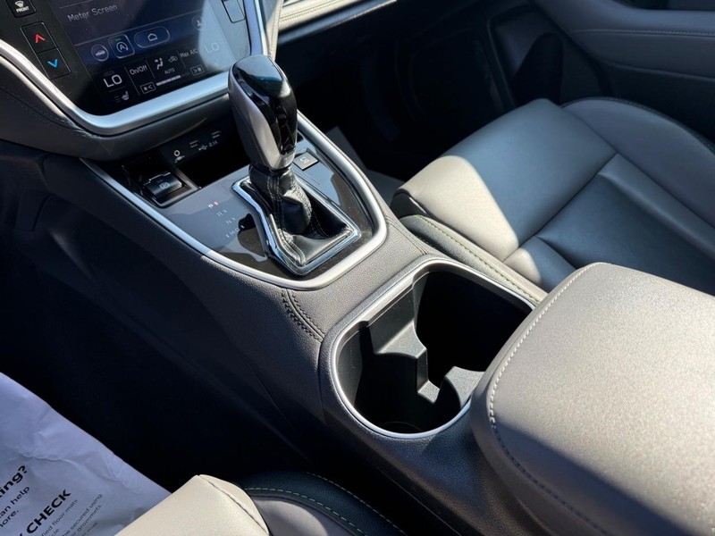 Subaru Outback Vehicle Image 19