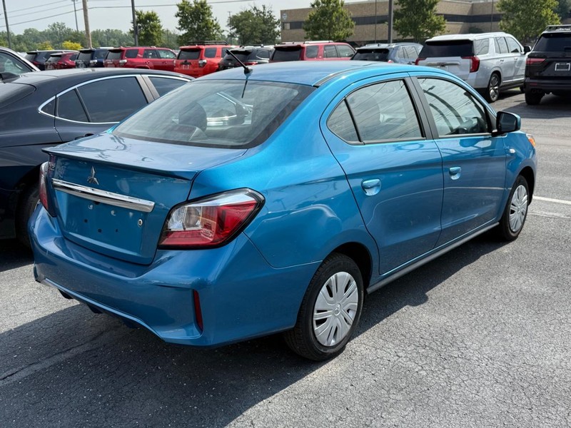 Mitsubishi Mirage G4 Vehicle Image 04